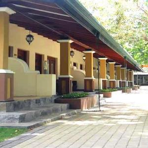отель Miridiya Lake Resort