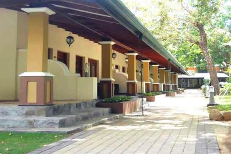 Miridiya Lake Resort