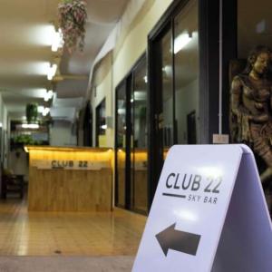 отель Club 22 Kamala Suites