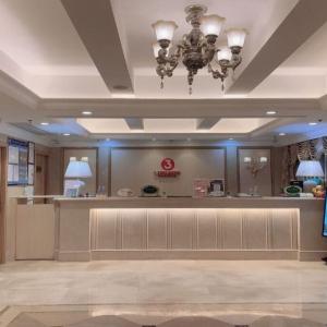 отель Liyang Hotel