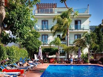 Отель Gardenia в Сорренто - Италия