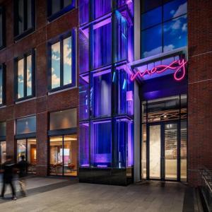 отель Moxy Bangkok Ratchaprasong