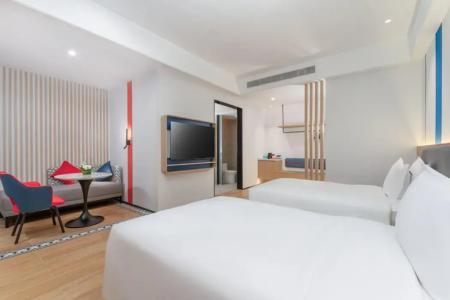 Отель Holiday Inn Express Wenchang by IHG в Вэньчжоу - Китай