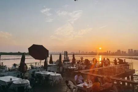 Pujin Hotel (Wuhan High Speed Railway Station Happy Valley Branch)