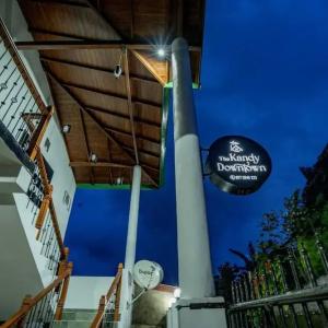 отель Spacious 4-bed Apartment in Katugastota