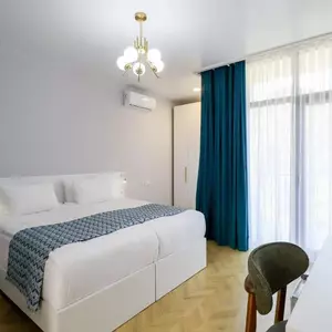 отель Hotel & restaurant Emerald Borjomi