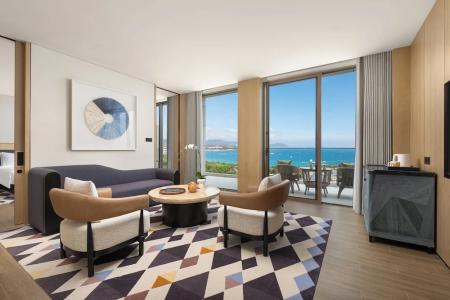 Отель voco Sanya Dadonghai by IHG в Дадунхай - Китай