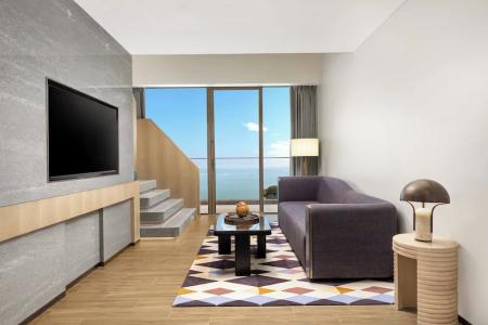 Отель voco Sanya Dadonghai by IHG в Дадунхай - Китай