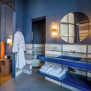 отель Zorba & Bond Boutique Hotel