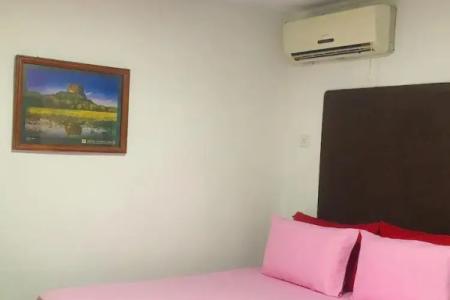 Отель Lake Front Cottage & Restaurent в Сигирия - Шри-Ланка