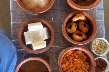 Отель Lake Front Cottage & Restaurent в Сигирия - Шри-Ланка