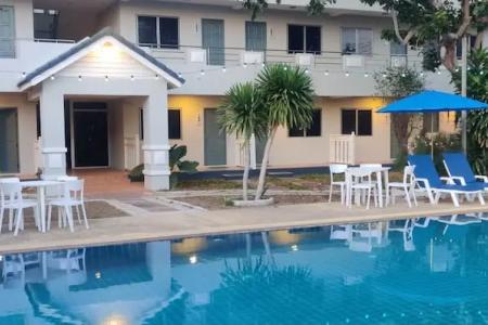 Отель DJ Residency and Pool Party в Паттайя Север - Таиланд