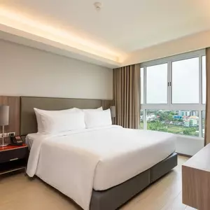 отель Maitria Hotel Rama 9 Bangkok Hotel