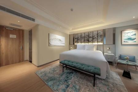 Отель La Siesta Premium Lakeside в Ханой - Вьетнам