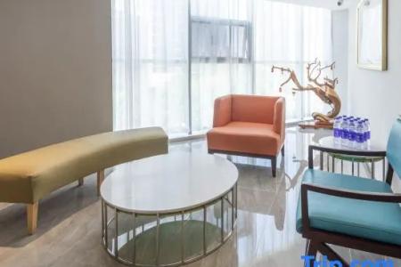 Ziyang Holiday Hotel (Zhengzhou Hanghai Square Subway Station Branch)