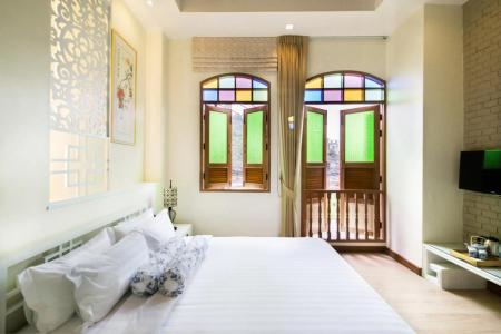 Отель O'nya Phuket Hotel в пляж Ката - Таиланд