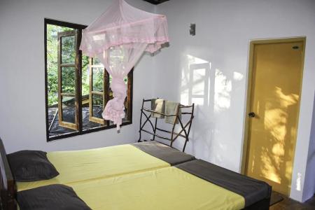 Отель Seasons Four в Матара - Шри-Ланка