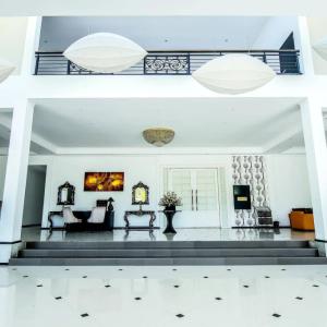 отель The Covanro