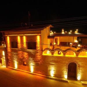 отель Avanos Suites