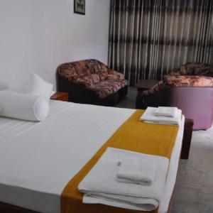 отель Trinco Rest House