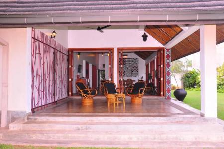 Отель Serenity Lake Front Villa в Калутара - Шри-Ланка