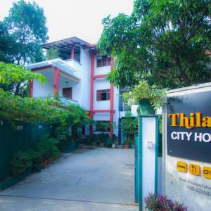 отель Thilaka City Hotel