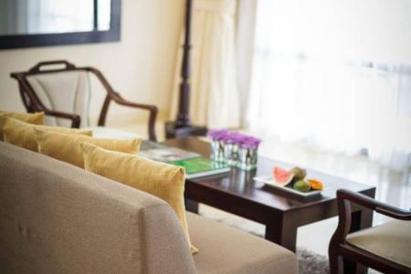 Отель EKHO Lake House Polonnaruwa в Полоннарува - Шри-Ланка