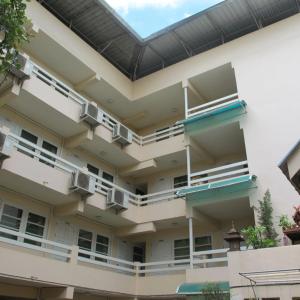 отель Jang Sripoom House