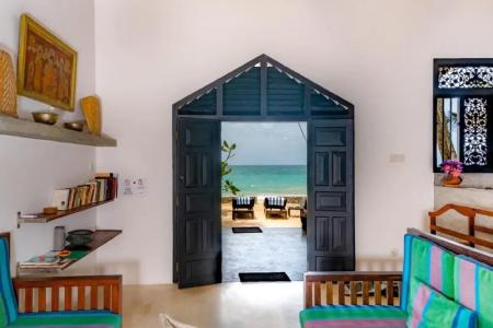 Отель Blue Parrot Beach Villa в Галле - Шри-Ланка