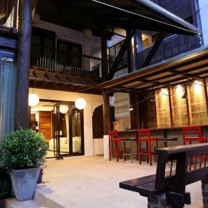 отель Kampaeng Ngam Hotel
