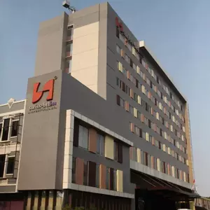 отель Citadines Connect Airport Jakarta