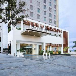 отель Novotel Chennai Sipcot