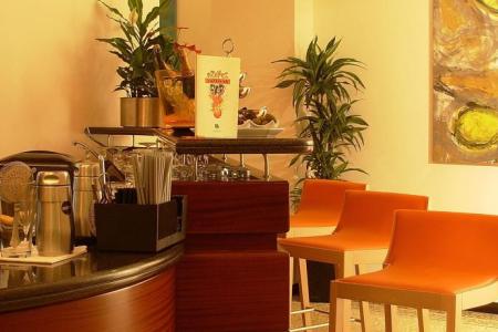 Отель Hotel Genova в Рим - Италия