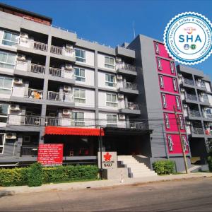 отель Leelawadee Naka