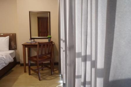 Chompu Nakarin Apartment