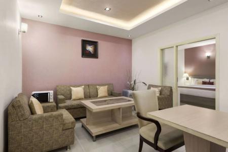 Отель Days Hotel by Wyndham Neemrana Jaipur Highway в Раджастан - Индия