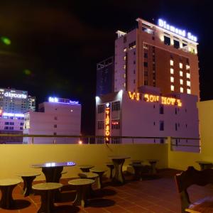 отель ELC Beach Hotel