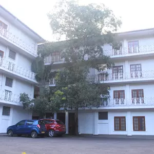отель Paradise Inn