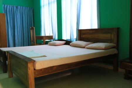 Отель Kings Hotel Restaurant & Bar в Тринкомали - Шри-Ланка