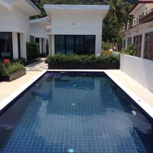 отель Limelight Village