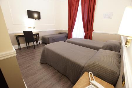 Отель Giglio Dell`Opera в Рим - Италия