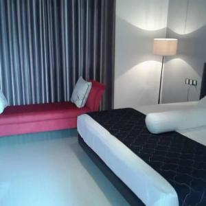 отель IQuest Colombo