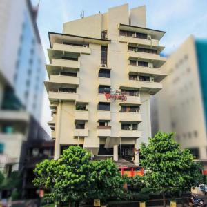 отель Grand Menteng Hotel