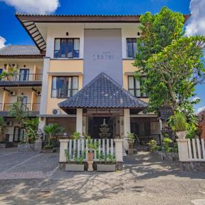 отель Grand Santhi Hotel