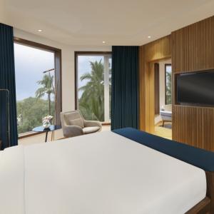 отель Novotel Mumbai Juhu Beach Hotel