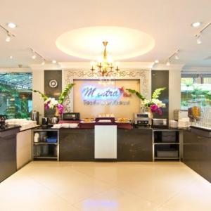 отель LK Mantra Pura Resort