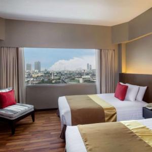 отель Ramada Plaza by Wyndham Bangkok Menam Riverside