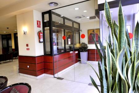 Отель Glories в Барселона - Испания