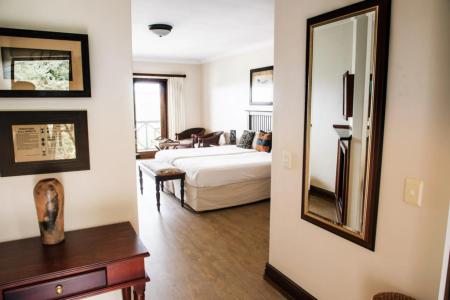 Far Hills Country Hotel