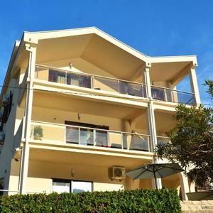 отель MaXhit Apartments